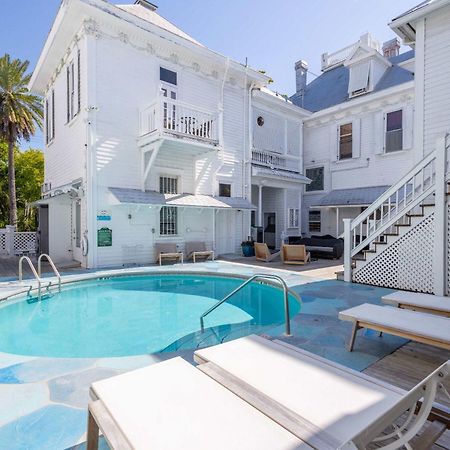 Deluxe King - Curry Mansion With Pool! Hotel Key West Exterior photo