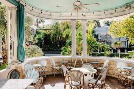 Deluxe King - Curry Mansion With Pool! Hotel Key West Exterior photo