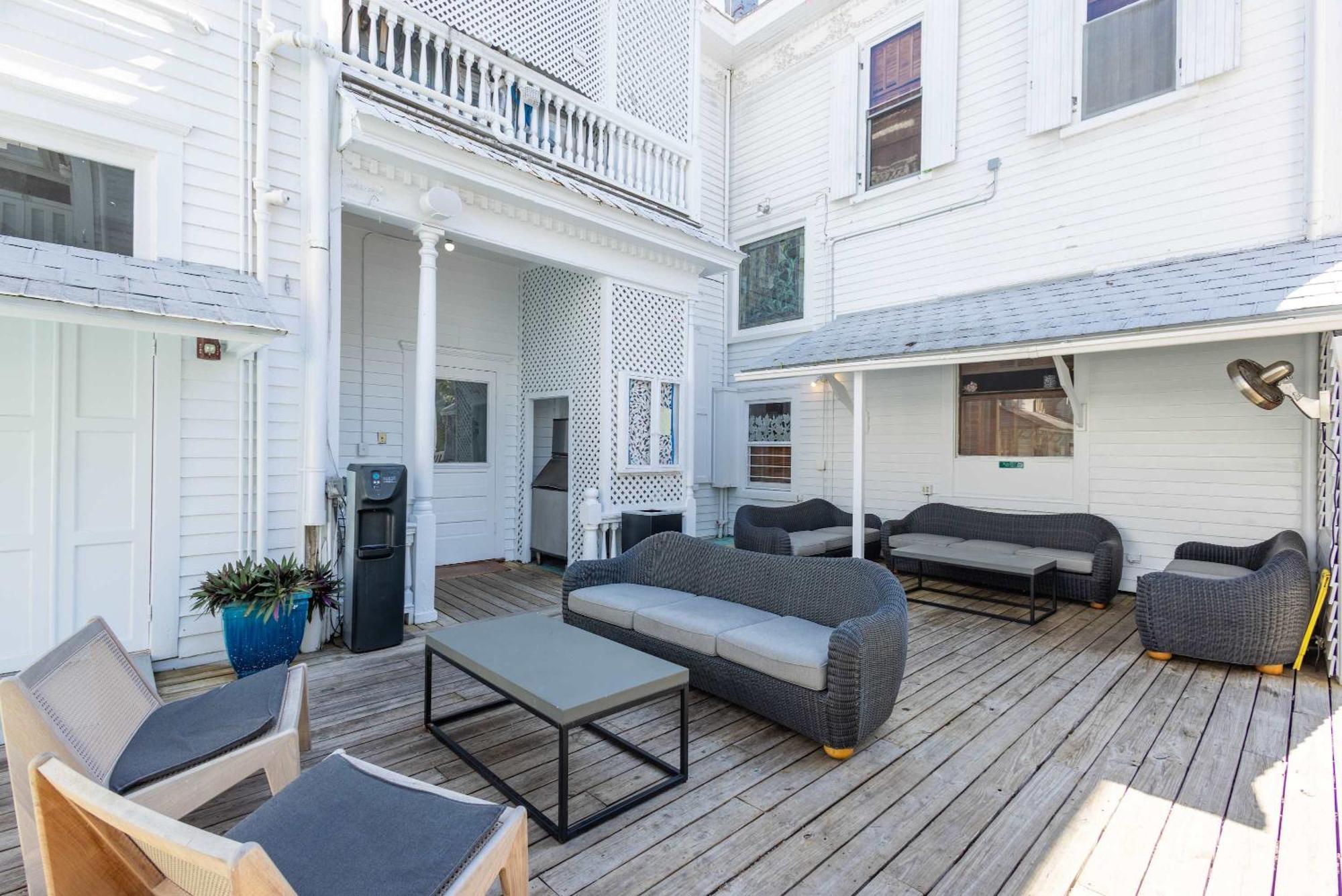 Deluxe King - Curry Mansion With Pool! Hotel Key West Exterior photo