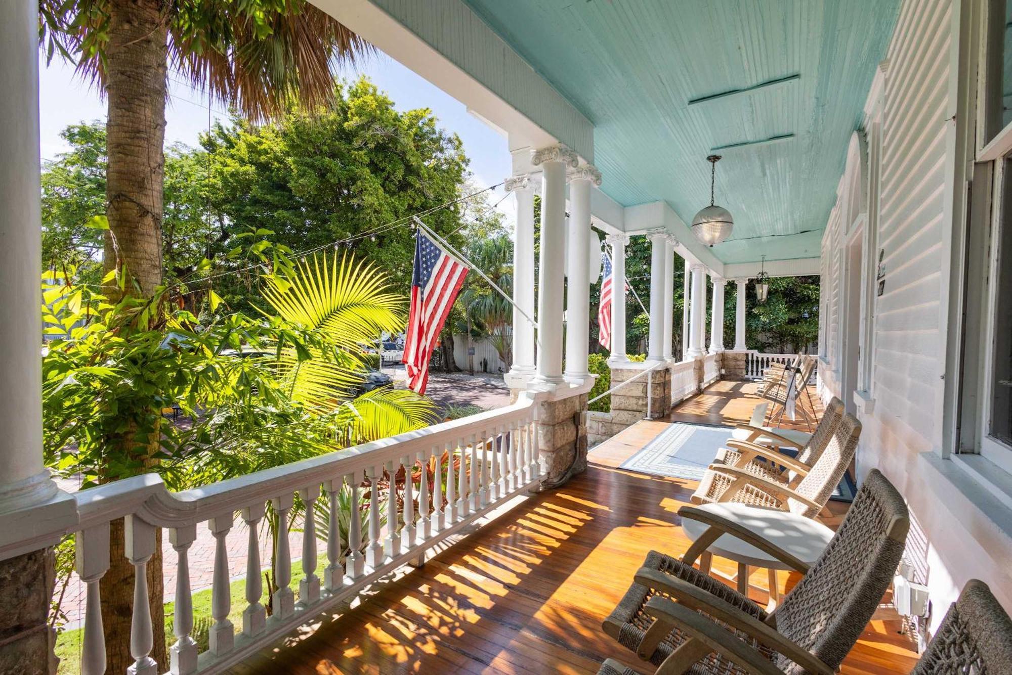Deluxe King - Curry Mansion With Pool! Hotel Key West Exterior photo