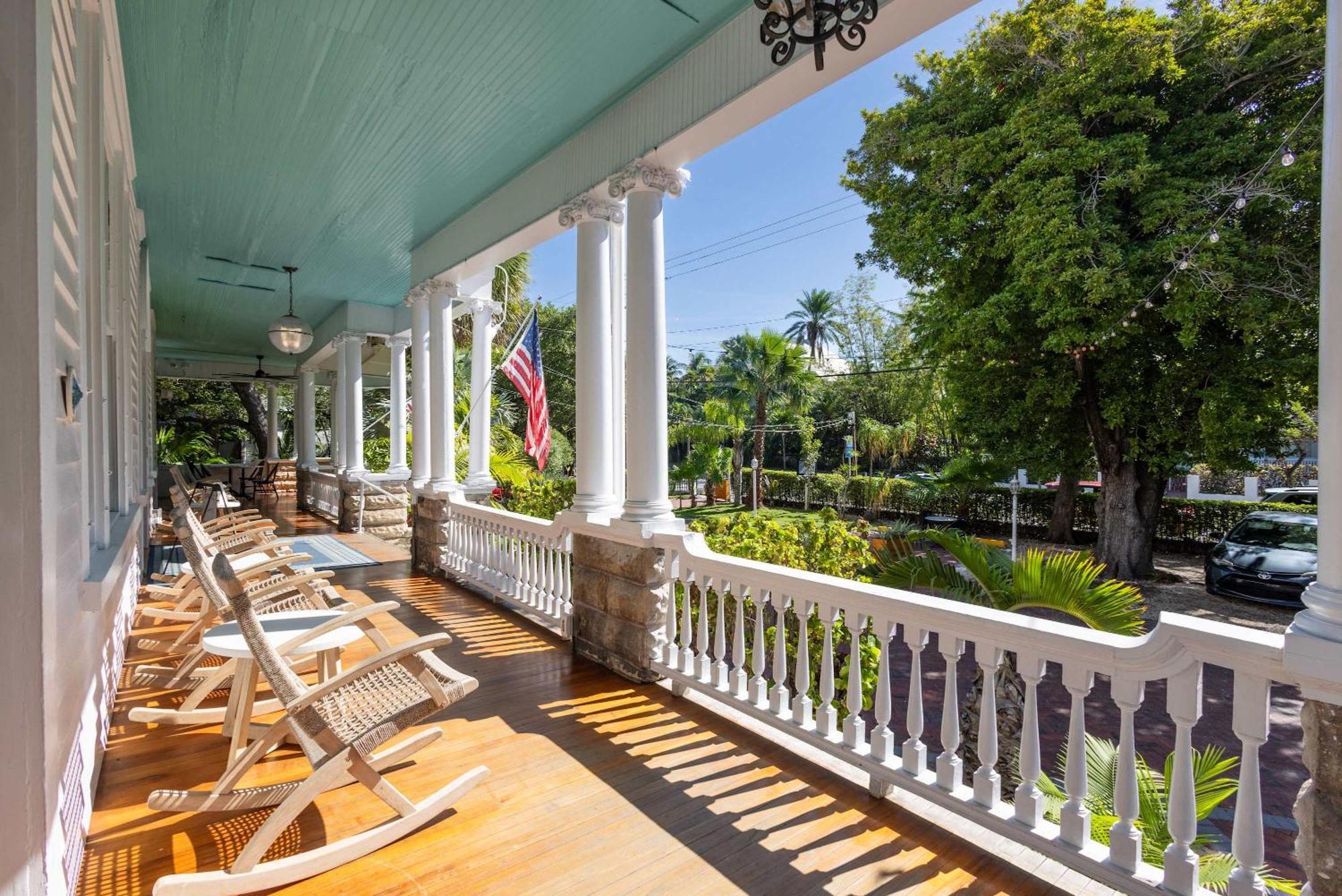 Deluxe King - Curry Mansion With Pool! Hotel Key West Exterior photo
