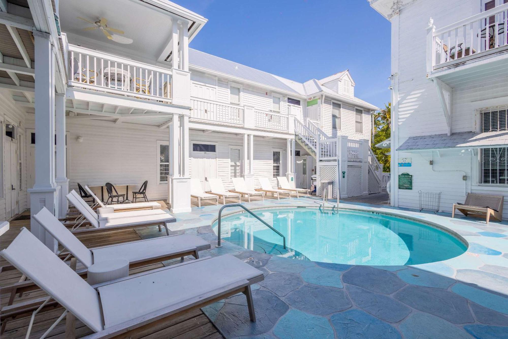 Deluxe King - Curry Mansion With Pool! Hotel Key West Exterior photo